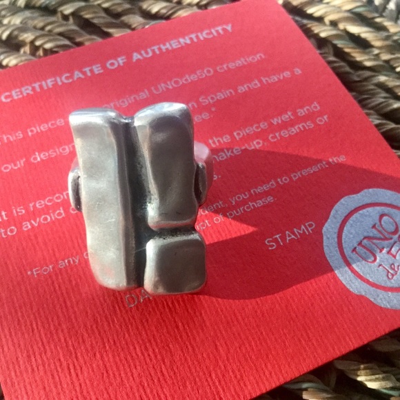 UNO de 50 Silver Chunky Ring - Picture 4 of 6